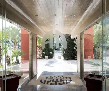 Hotel Appia Antica 4*