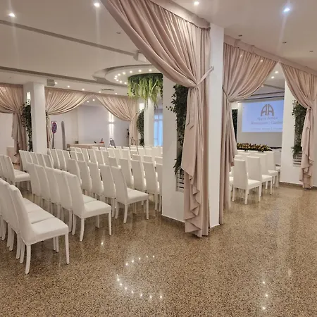 Hotel Appia Antica 4*